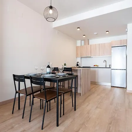 Malagasuite Comfortable 4 דירה