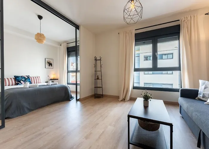 Apartment Malagasuite Comfortable 4 *